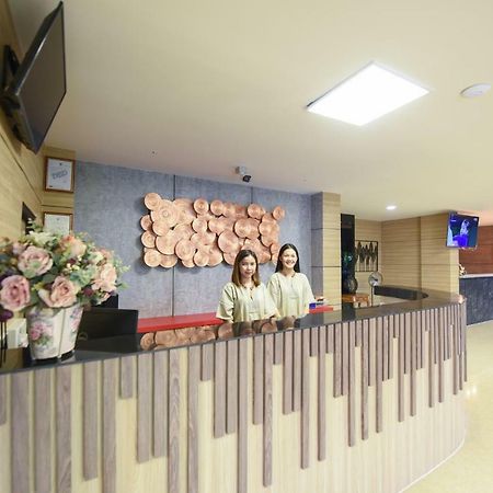 Wish Hotel Ubon Ubon Ratchathani Exterior foto